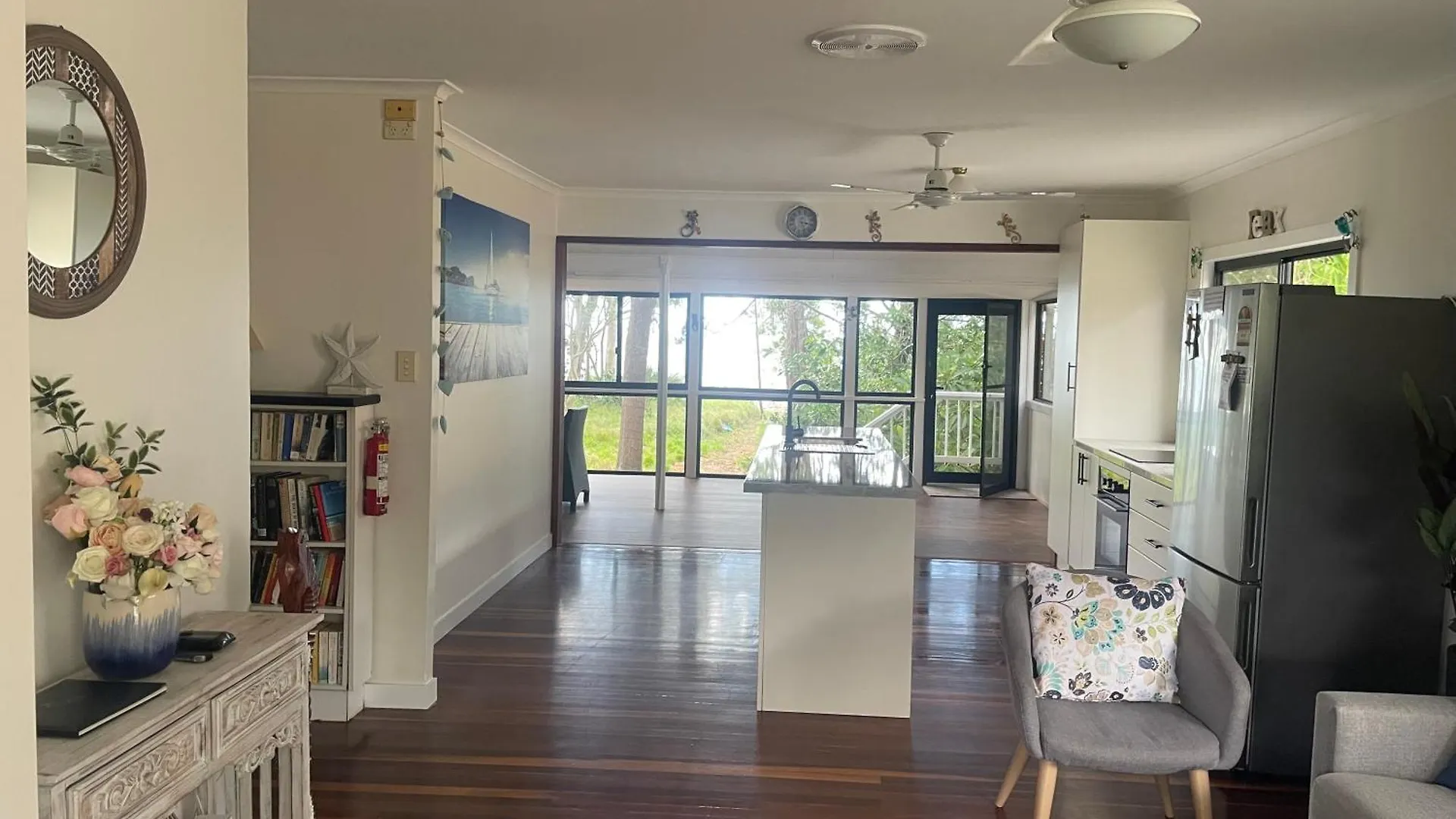 Holiday home Pet Friendly Beachfront Home- Sleeps 8 Toogoom Australia